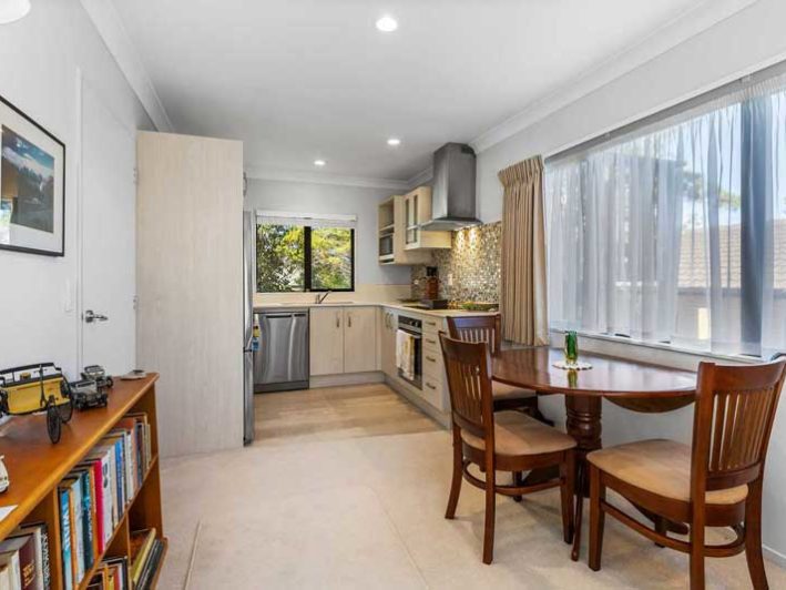 Deverton-Rest-Home-Unit-Kitchen-Dining